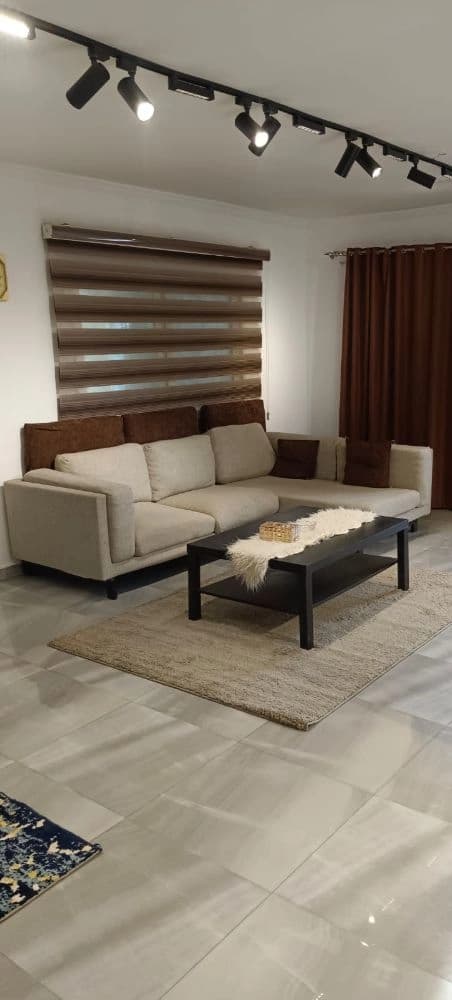 شقه فندقيه للايجار تشطيب انيق بمدينة نصر